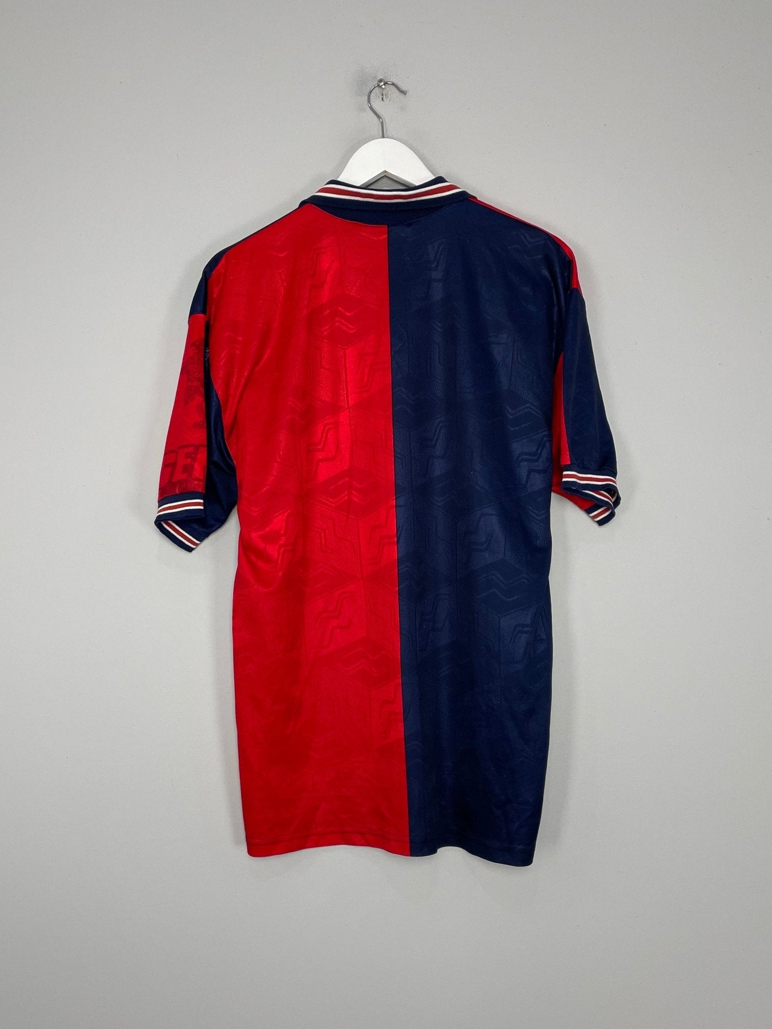Shop 1996/97 GENOA HOME SHIRT (L) ERREA, classic football shirts, vintage football shirts & retro soccer jerseys at Cult Kits
