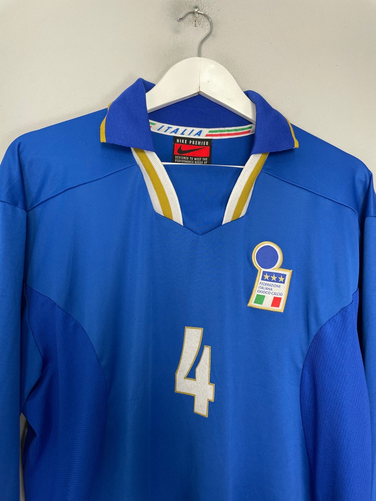 Shop 1996/97 ITALY #4 *PLAYER ISSUE* L/S HOME SHIRT (XL) NIKE, classic football shirts, vintage football shirts & retro soccer jerseys at Cult Kits
