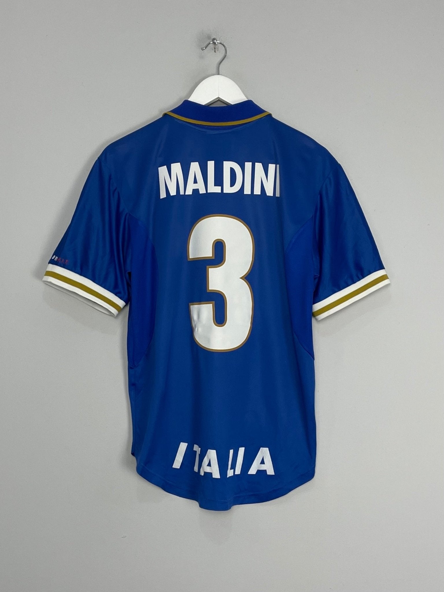 Shop 1996/97 ITALY MALDINI #3 HOME SHIRT (M) NIKE, classic football shirts, vintage football shirts & retro soccer jerseys at Cult Kits