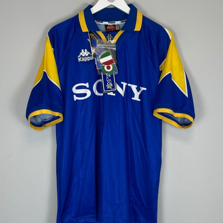 1996/97 JUVENTUS *BNWT* AWAY SHIRT (XL) KAPPA - Cult Kits - XL - Buy Vintage Football Shirts, Authentic Retro Football Shirts For Sale, Classic Football Shirts & Soccer Jersey