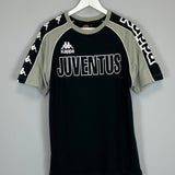 Shop 1996/97 JUVENTUS TRAINING SHIRT (L) KAPPA, classic football shirts, vintage football shirts & retro soccer jerseys at Cult Kits