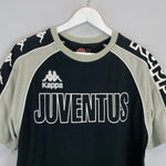 Shop 1996/97 JUVENTUS TRAINING SHIRT (L) KAPPA, classic football shirts, vintage football shirts & retro soccer jerseys at Cult Kits