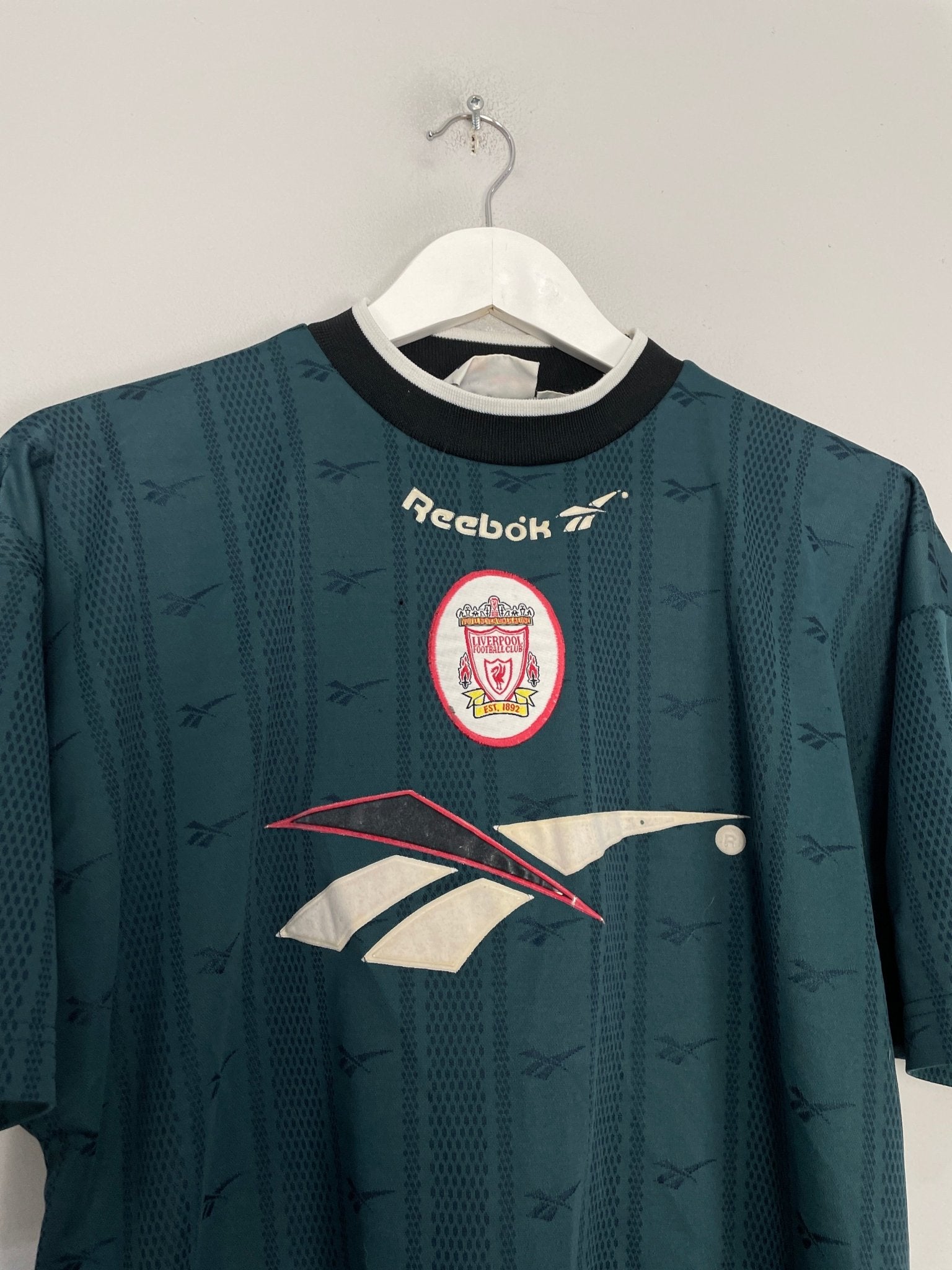 Shop 1996/97 LIVERPOOL TRAINING SHIRT (M) REEBOK, classic football shirts, vintage football shirts & retro soccer jerseys at Cult Kits