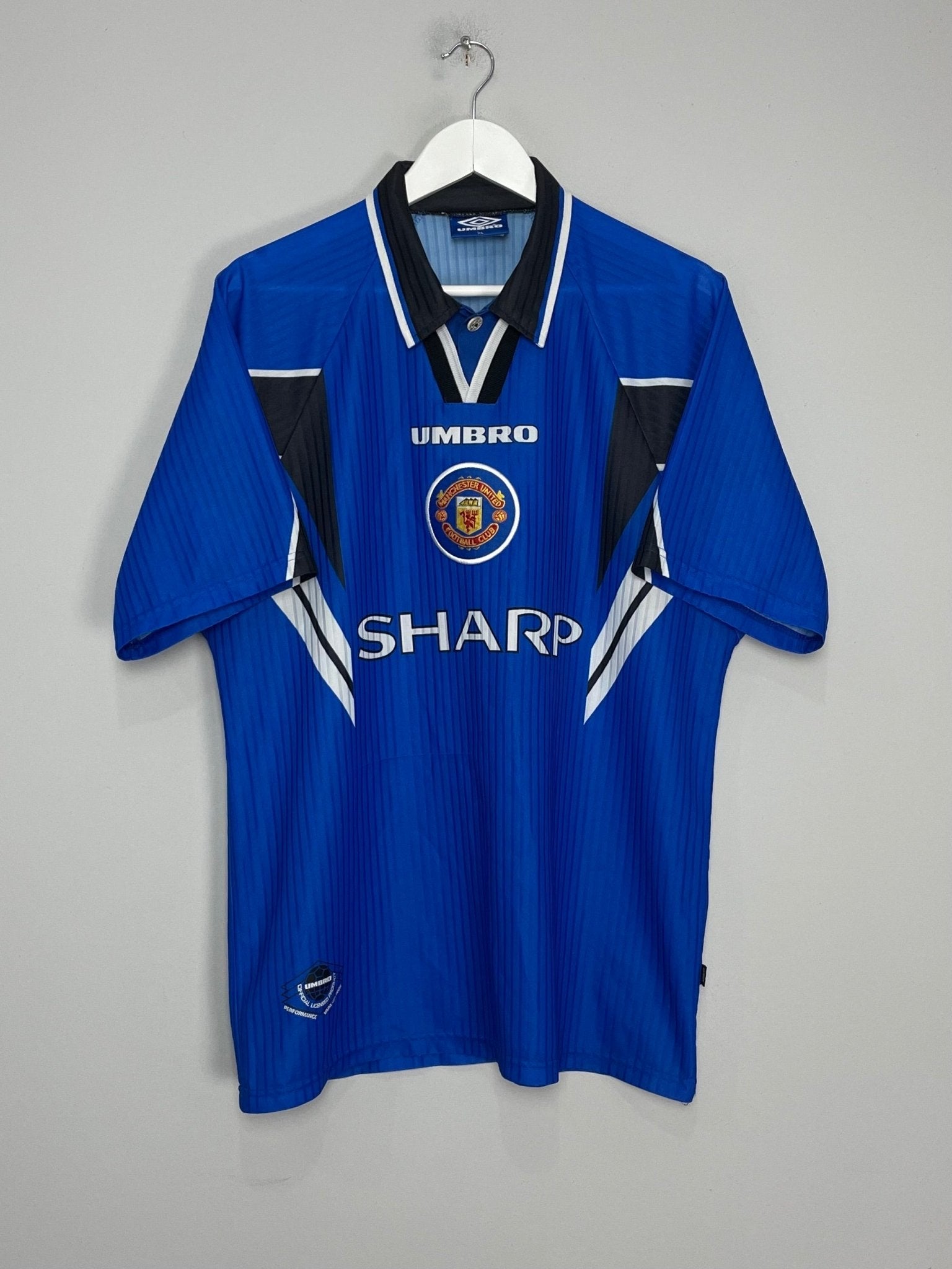 Shop 1996/97 MANCHESTER UNITED THIRD SHIRT (XL) UMBRO, classic football shirts, vintage football shirts & retro soccer jerseys at Cult Kits