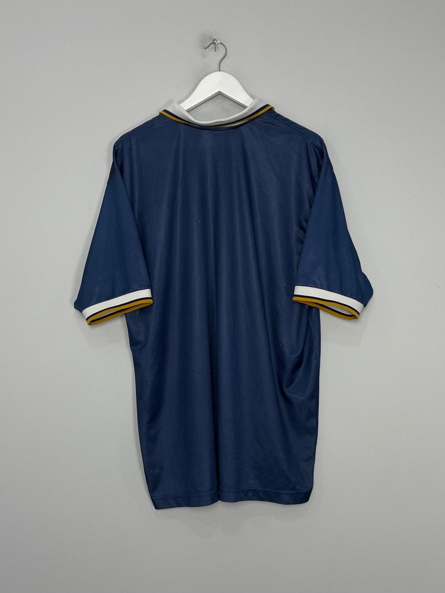Shop 1996/97 UNAM PUMAS HOME SHIRT (XL) NIKE, classic football shirts, vintage football shirts & retro soccer jerseys at Cult Kits