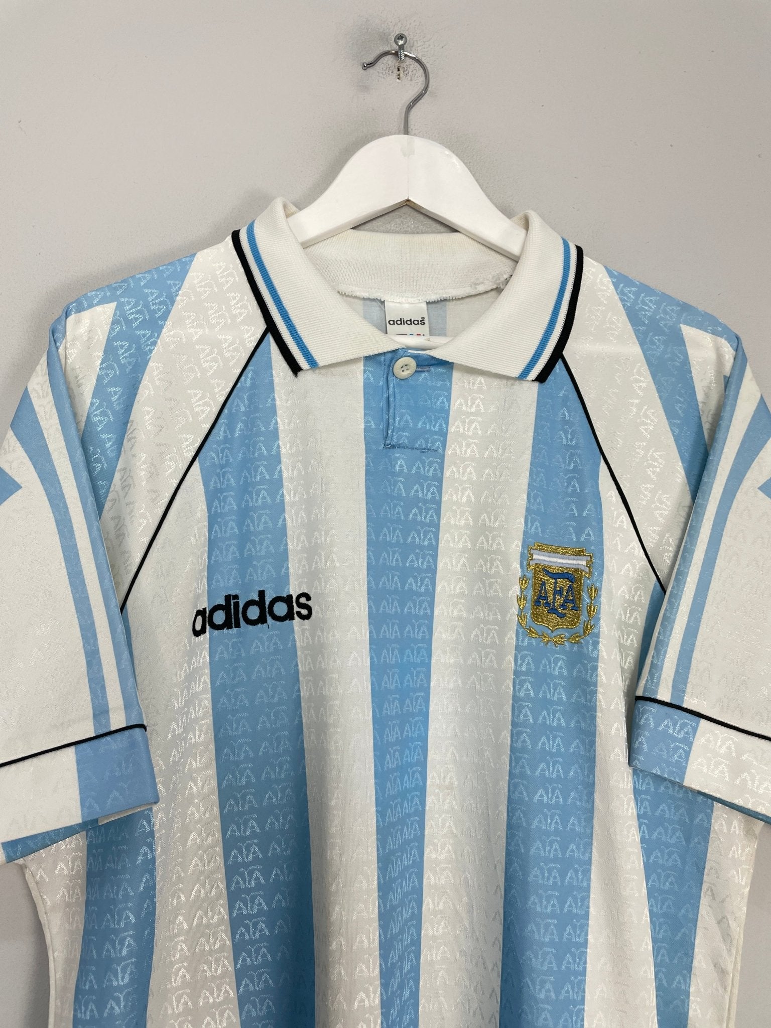 Shop 1996/98 ARGENTINA HOME SHIRT (L) ADIDAS, classic football shirts, vintage football shirts & retro soccer jerseys at Cult Kits