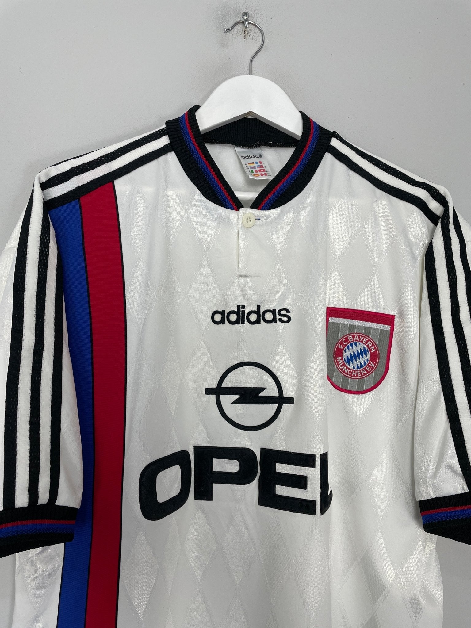 Shop 1996/98 BAYERN MUNICH AWAY SHIRT (XL) ADIDAS, classic football shirts, vintage football shirts & retro soccer jerseys at Cult Kits