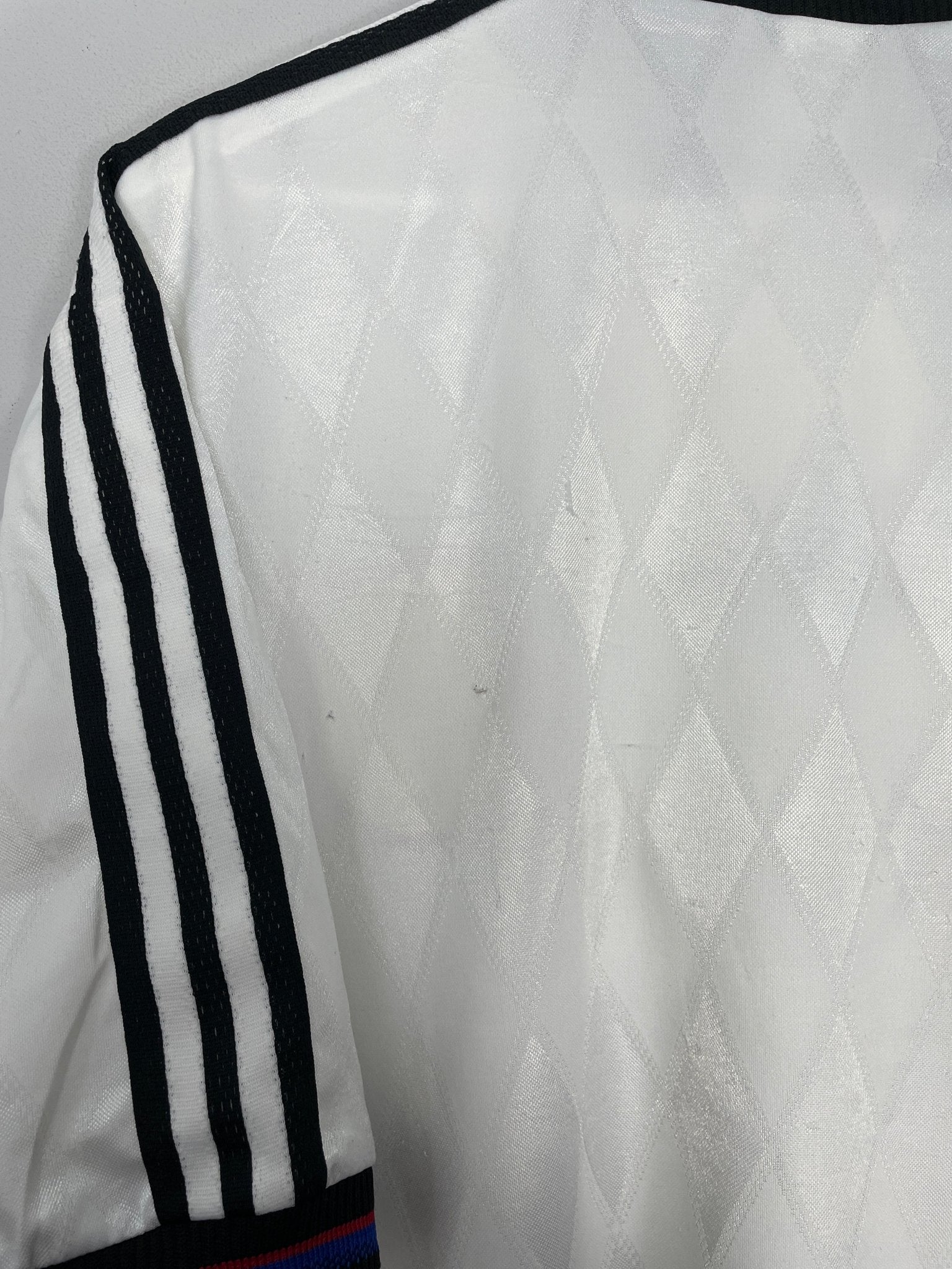 Shop 1996/98 BAYERN MUNICH AWAY SHIRT (XL) ADIDAS, classic football shirts, vintage football shirts & retro soccer jerseys at Cult Kits