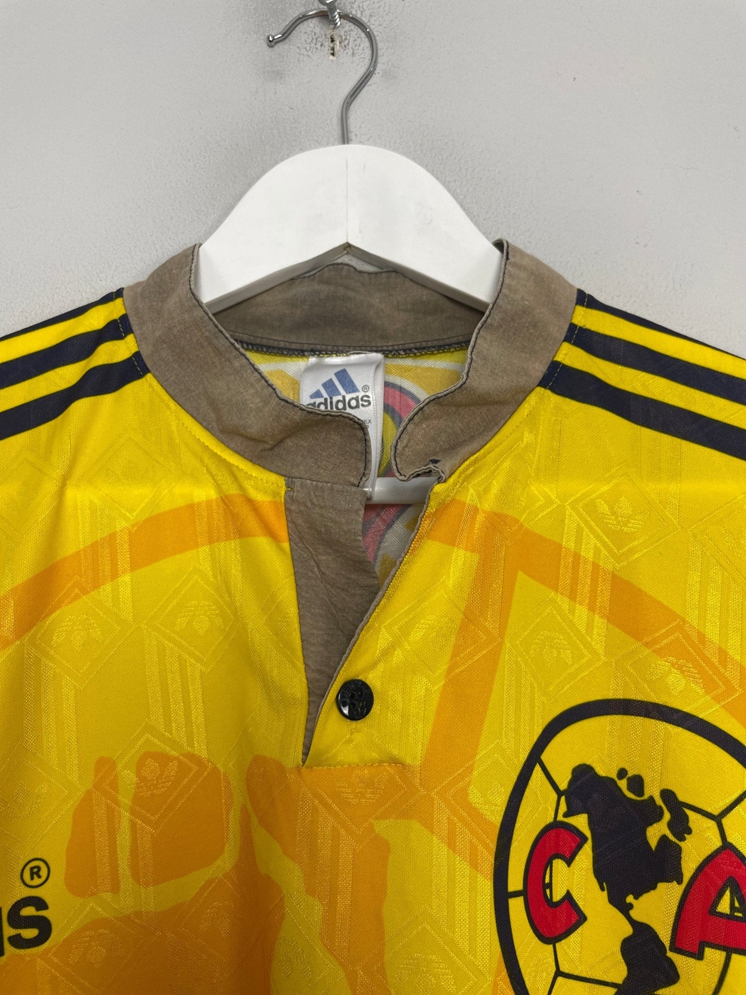 Shop 1996/98 CLUB AMERICA HOME SHIRT (M) ADIDAS, classic football shirts, vintage football shirts & retro soccer jerseys at Cult Kits
