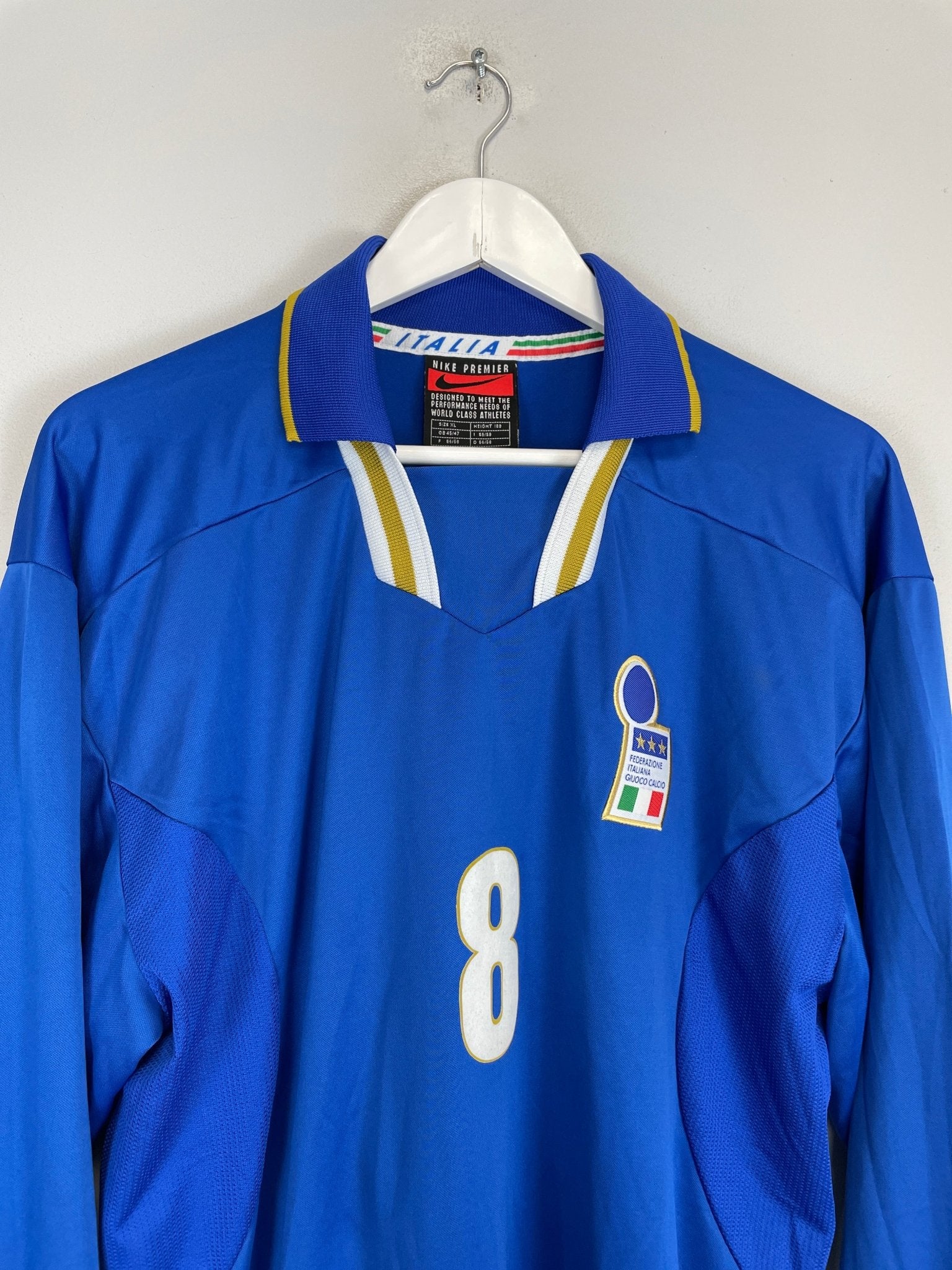 Shop 1996/98 ITALY #8 *PLAYER ISSUE* L/S HOME SHIRT (XL) NIKE, classic football shirts, vintage football shirts & retro soccer jerseys at Cult Kits