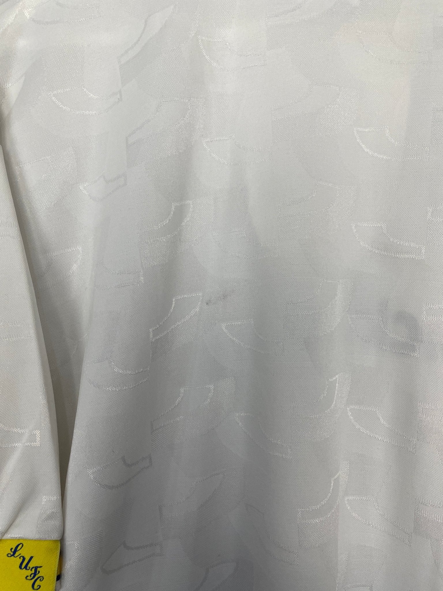 Shop 1996/98 LEEDS UNITED HOME SHIRT (XL) PUMA, classic football shirts, vintage football shirts & retro soccer jerseys at Cult Kits