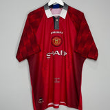 Shop 1996/98 MANCHESTER UNITED BECKHAM #10 HOME SHIRT (XXL) UMBRO, classic football shirts, vintage football shirts & retro soccer jerseys at Cult Kits