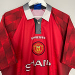 Shop 1996/98 MANCHESTER UNITED BECKHAM #10 HOME SHIRT (XXL) UMBRO, classic football shirts, vintage football shirts & retro soccer jerseys at Cult Kits
