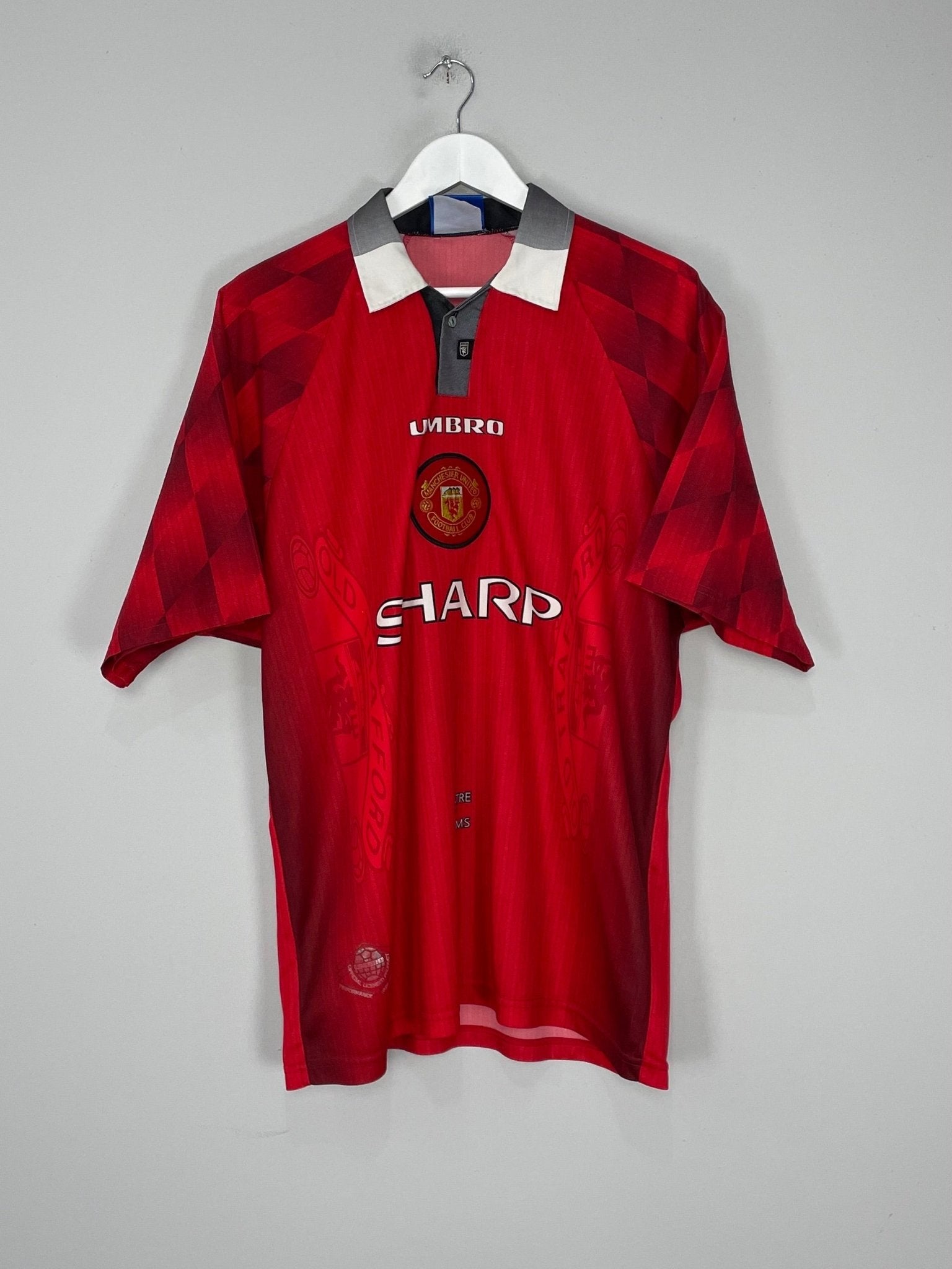 Shop 1996/98 MANCHESTER UNITED CANTONA #7 HOME SHIRT (XL) UMBRO, classic football shirts, vintage football shirts & retro soccer jerseys at Cult Kits