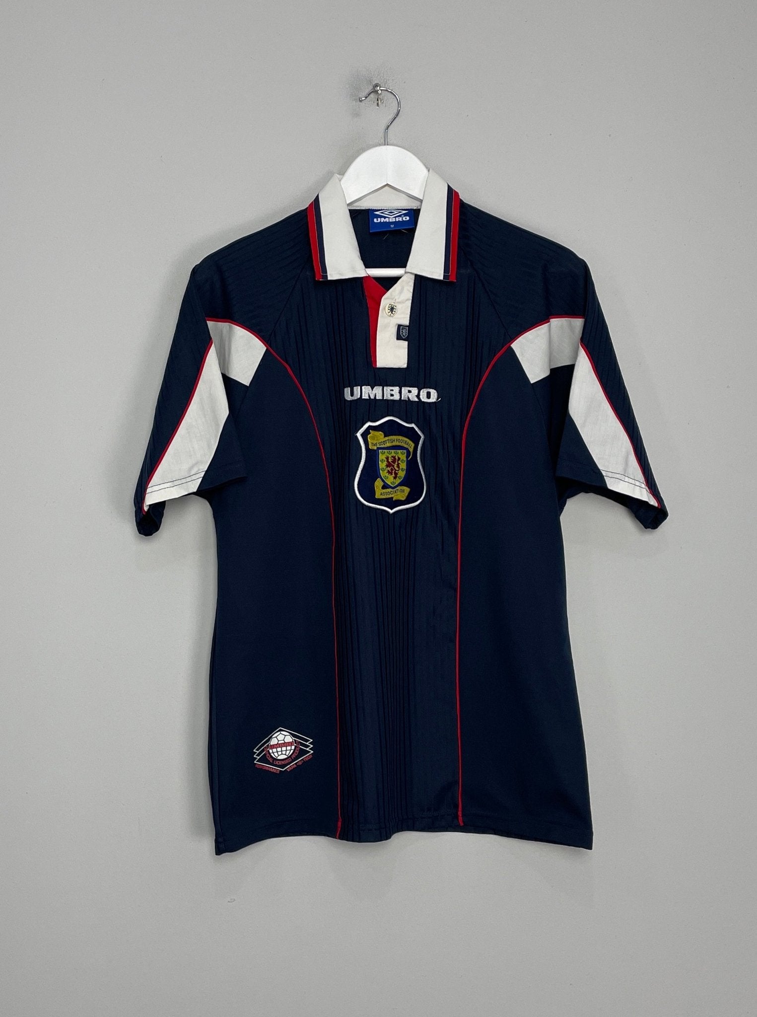 Shop 1996/98 SCOTLAND HOME SHIRT (M) UMBRO, classic football shirts, vintage football shirts & retro soccer jerseys at Cult Kits