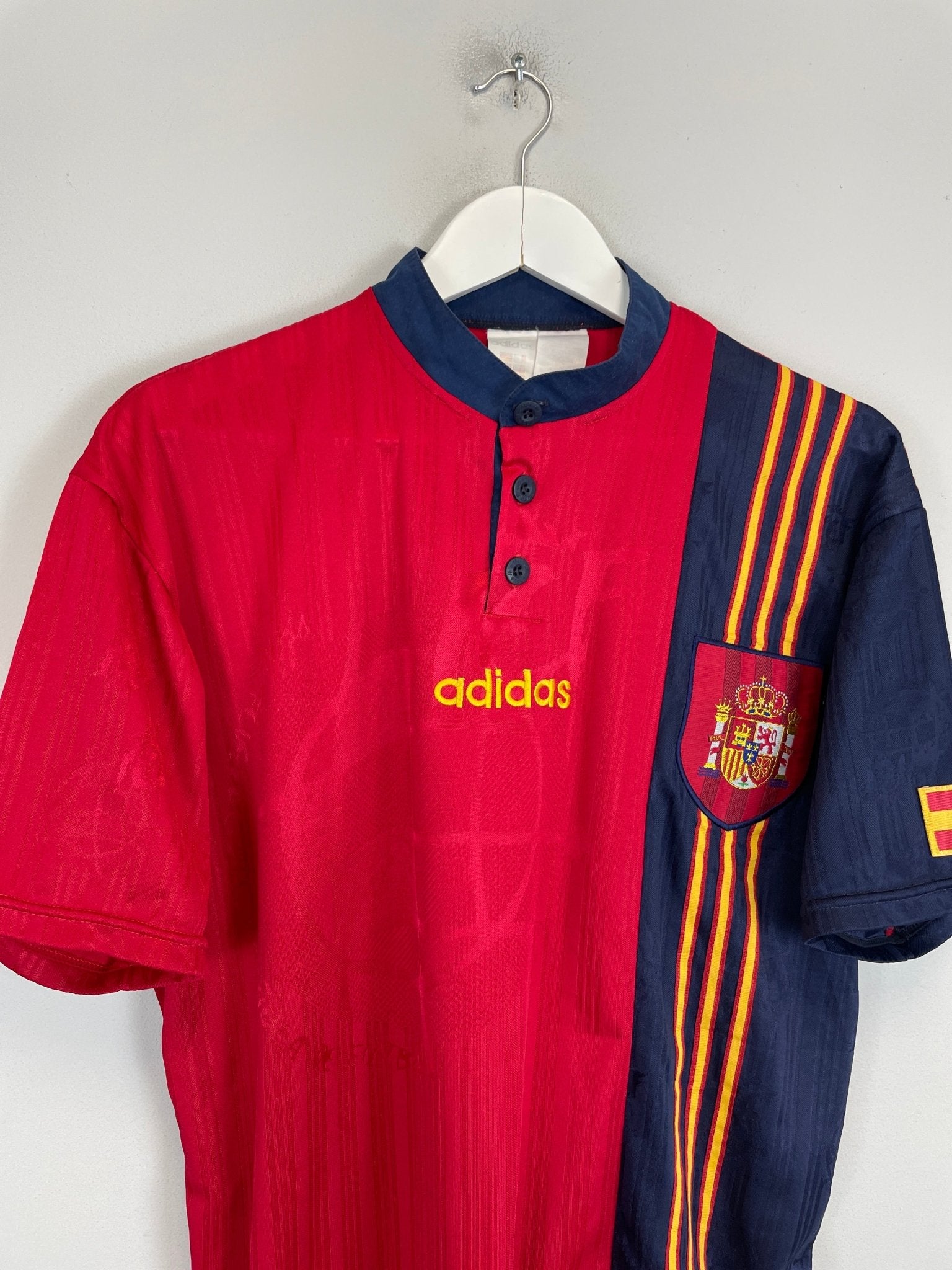 Shop 1996/98 SPAIN HOME SHIRT (L) ADIDAS, classic football shirts, vintage football shirts & retro soccer jerseys at Cult Kits
