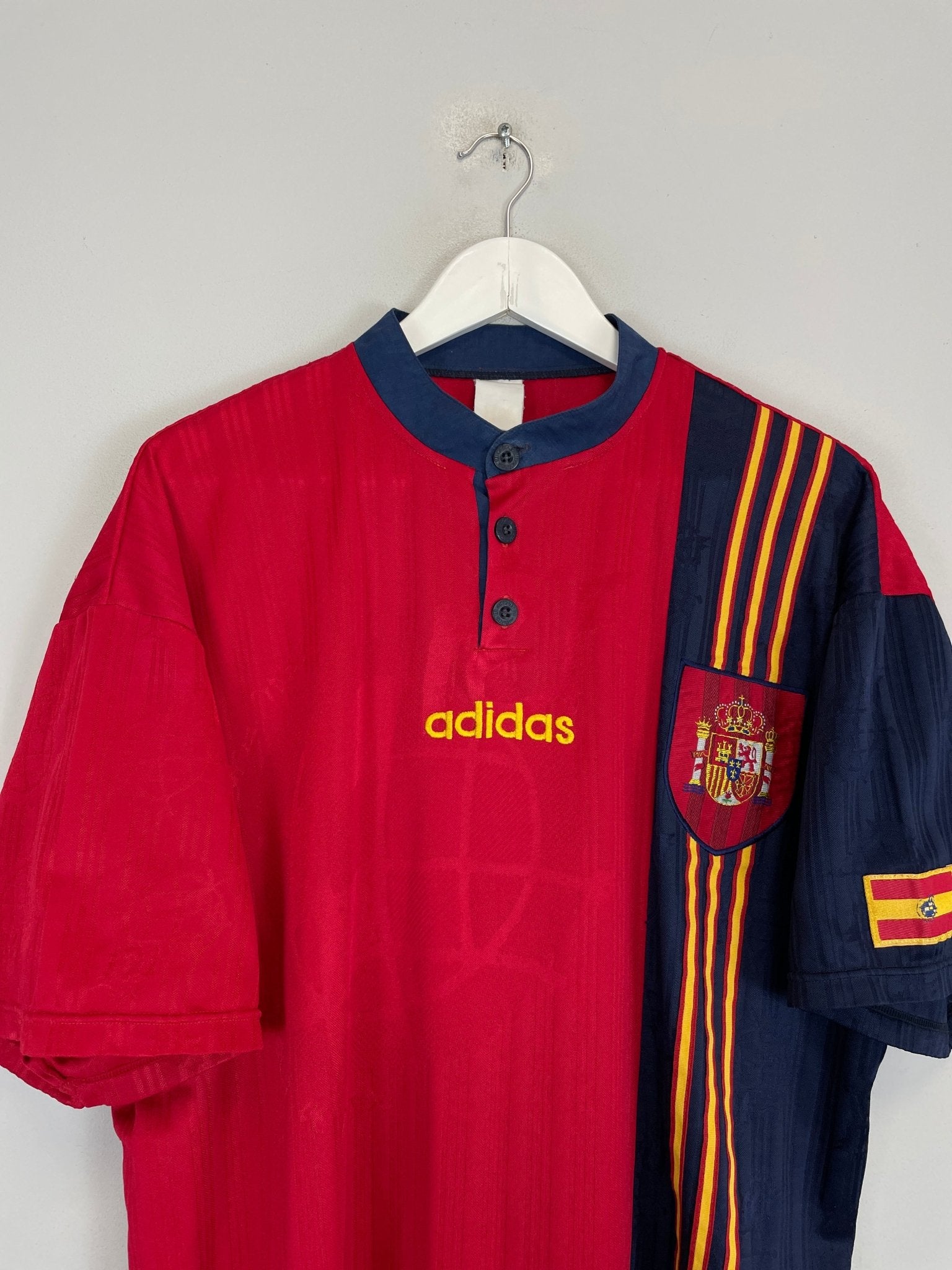 Shop 1996/98 SPAIN HOME SHIRT (XL) ADIDAS, classic football shirts, vintage football shirts & retro soccer jerseys at Cult Kits