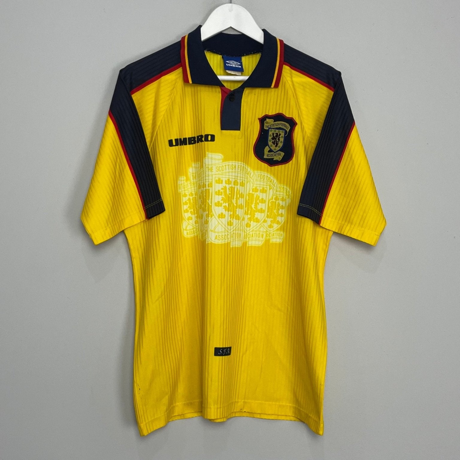 Shop 1996/99 SCOTLAND AWAY SHIRT (L) UMBRO, classic football shirts, vintage football shirts & retro soccer jerseys at Cult Kits