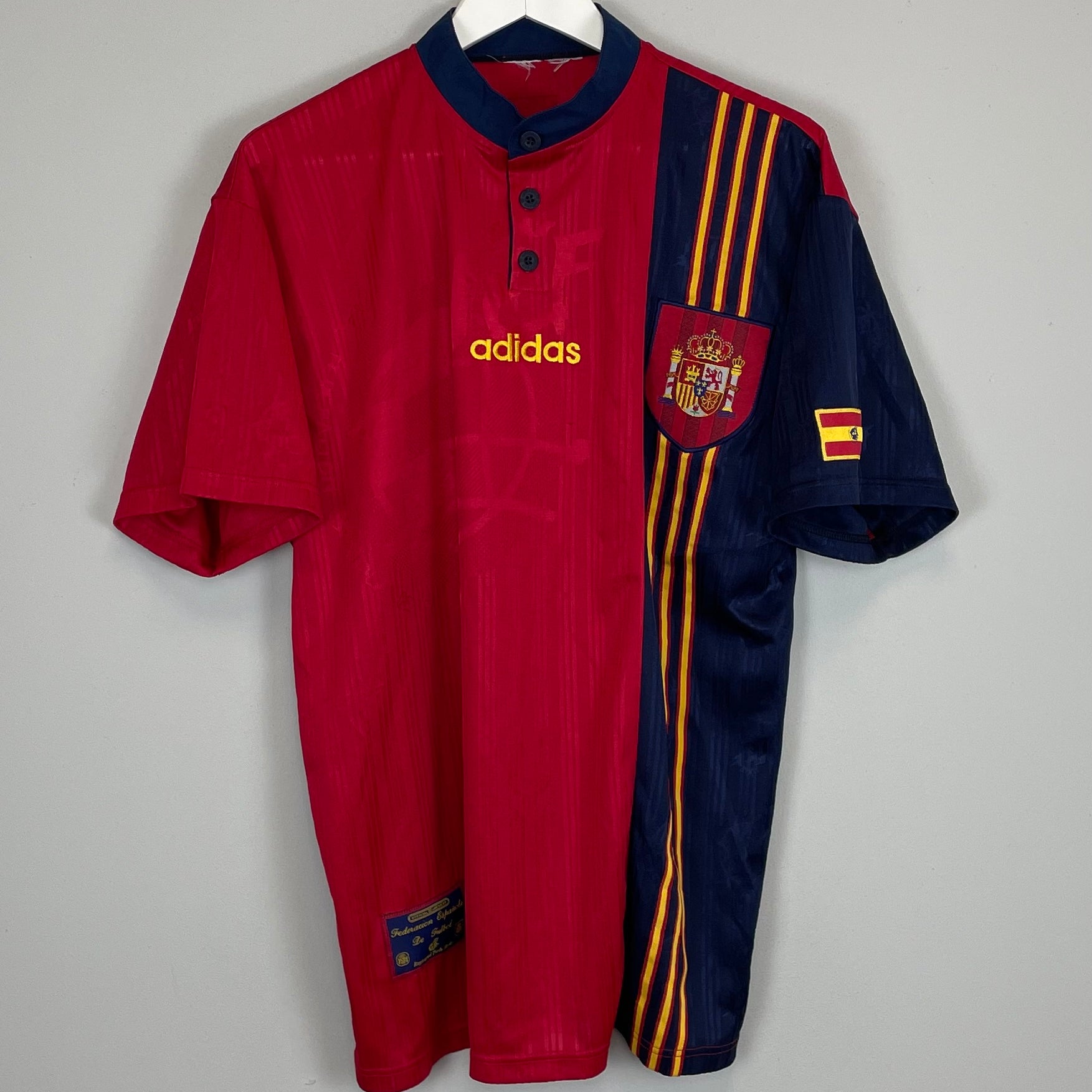 Shop 1996/98 SPAIN HOME SHIRT (XL) ADIDAS, classic football shirts, vintage football shirts & retro soccer jerseys at Cult Kits