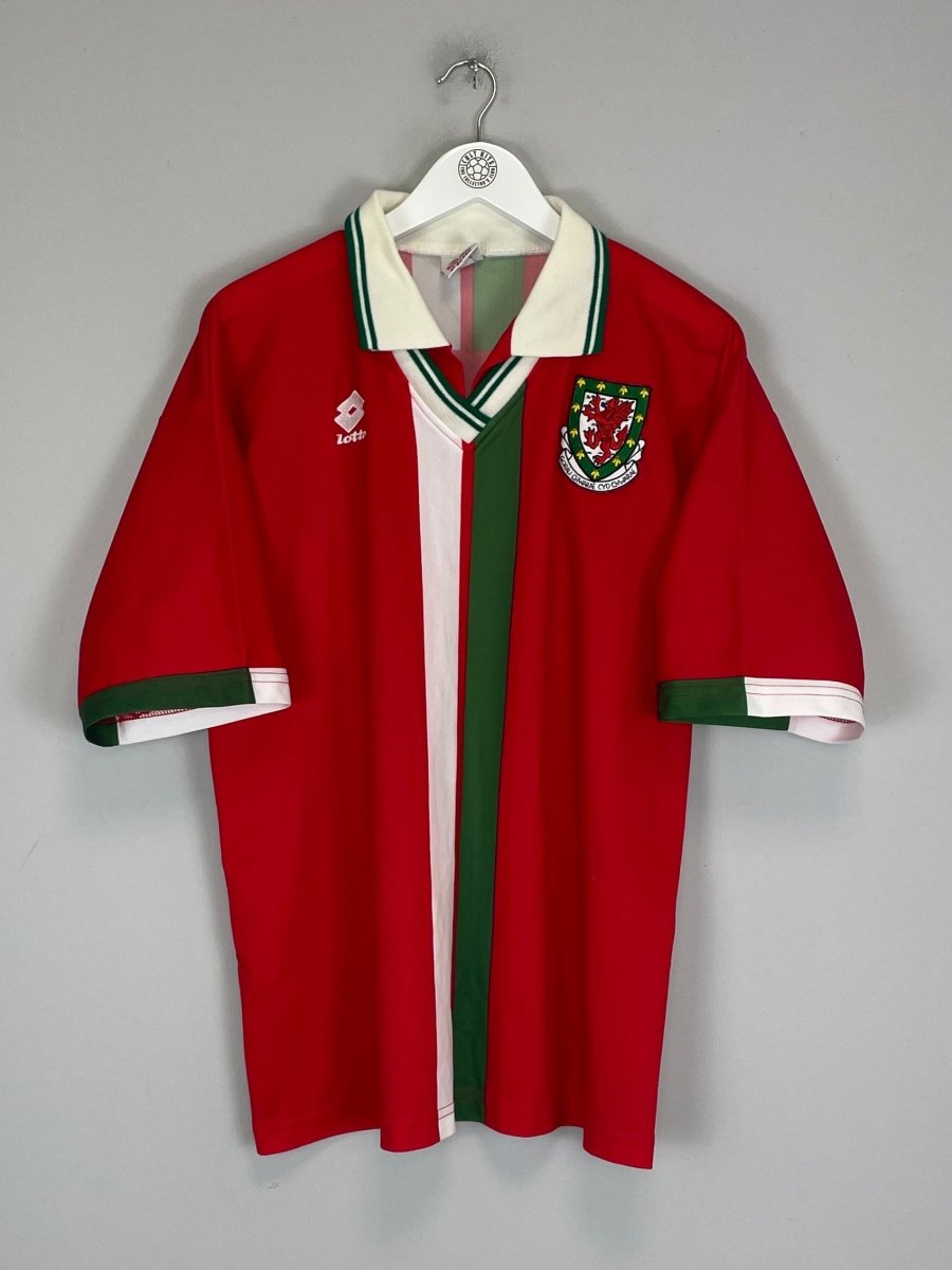1997 WALES HOME SHIRT (XL) LOTTO - Cult Kits - XL - Buy Vintage Football Shirts, Authentic Retro Football Shirts For Sale, Classic Football Shirts & Soccer Jersey