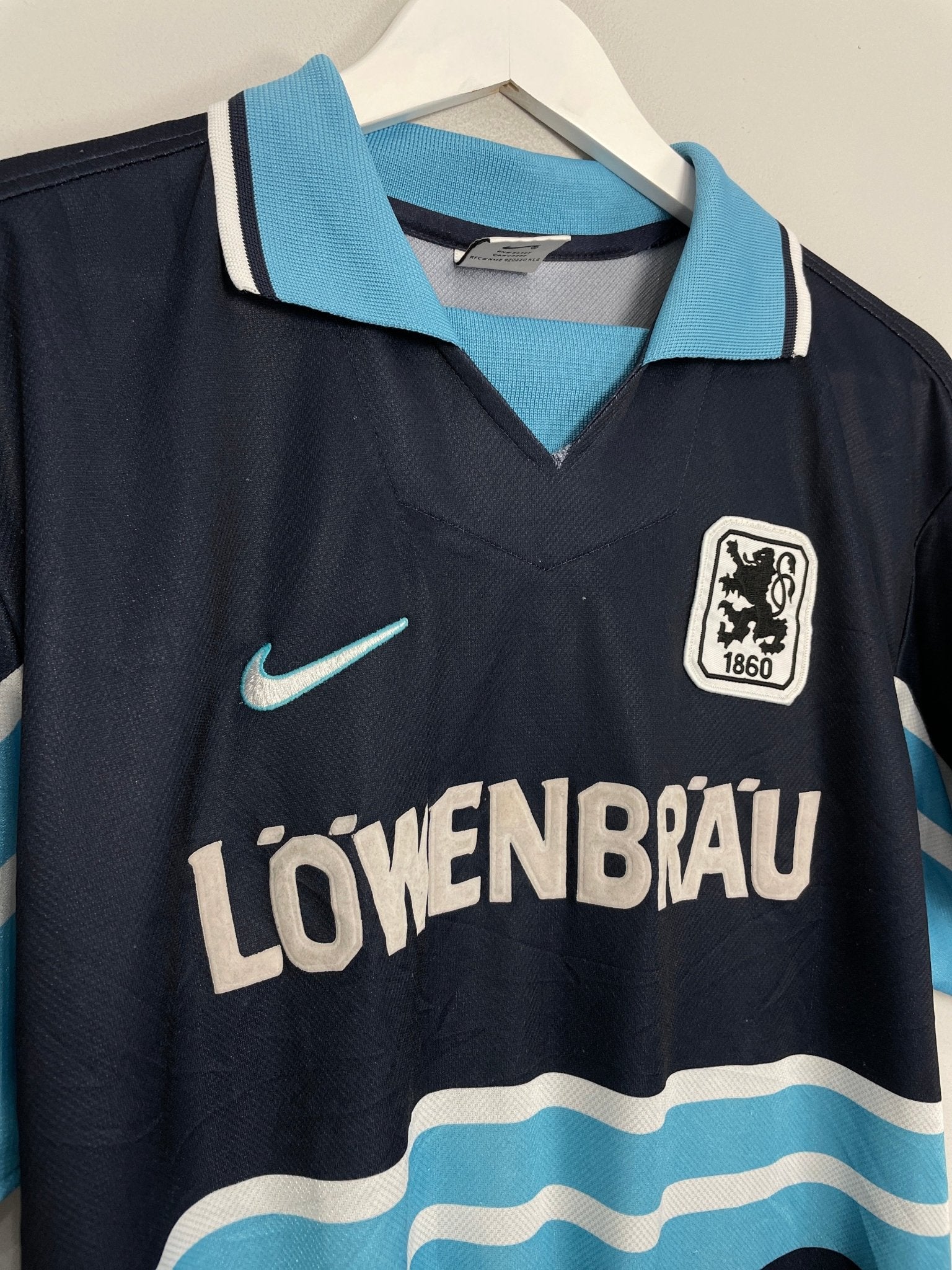 Shop 1997/98 1860 MUNICH AWAY SHIRT (M) NIKE, classic football shirts, vintage football shirts & retro soccer jerseys at Cult Kits