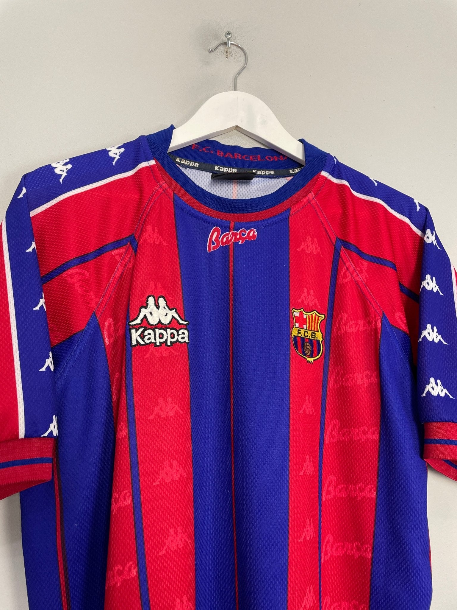 Shop 1997/98 BARCELONA HOME SHIRT (XL) KAPPA, classic football shirts, vintage football shirts & retro soccer jerseys at Cult Kits