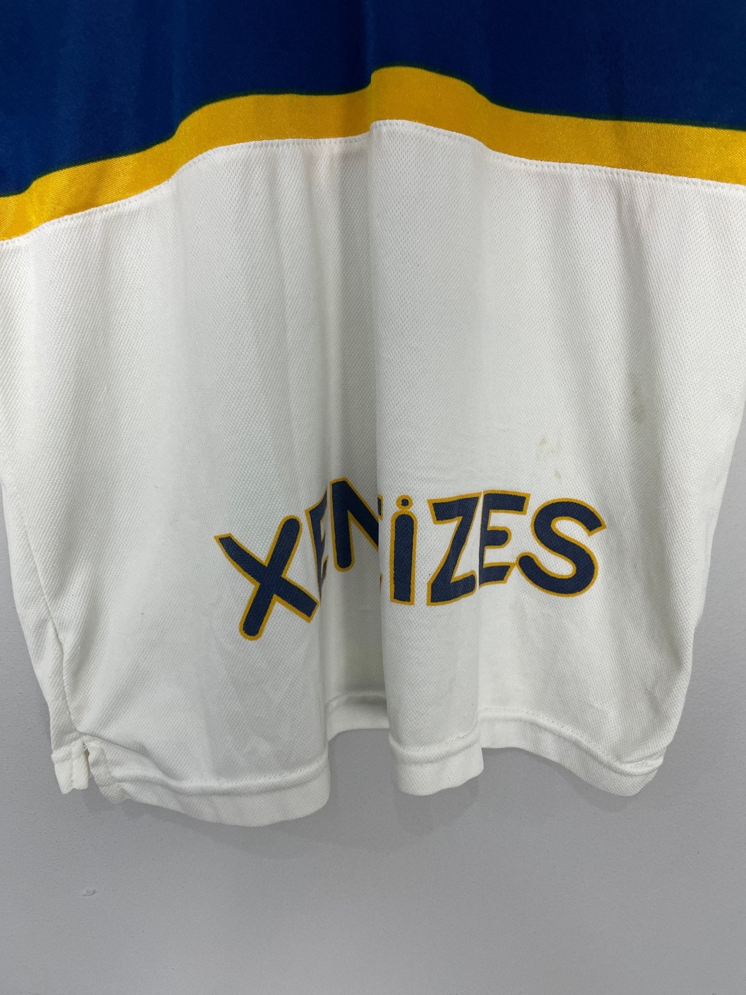 Shop 1997/98 BOCA JUNIORS AWAY SHIRT (XS) NIKE, classic football shirts, vintage football shirts & retro soccer jerseys at Cult Kits