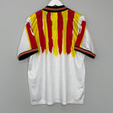 Shop 1997/98 CATALUNYA HOME SHIRT (M) PUMA, classic football shirts, vintage football shirts & retro soccer jerseys at Cult Kits