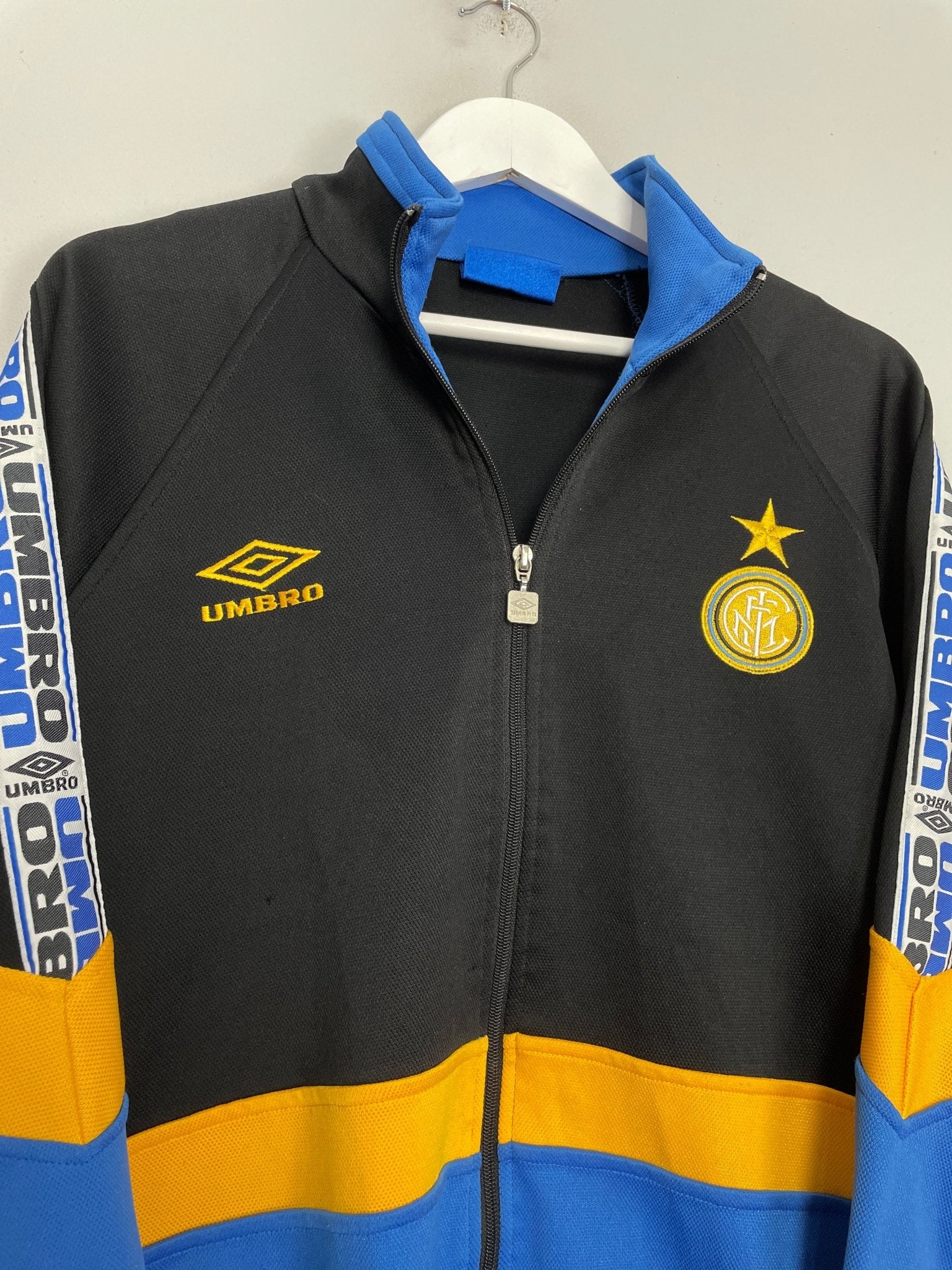 Shop 1997/98 INTER MILAN TRACK JACKET (XL) UMBRO, classic football shirts, vintage football shirts & retro soccer jerseys at Cult Kits