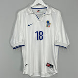 Shop 1997/98 ITALY R.BAGGIO #18 AWAY SHIRT (L) NIKE, classic football shirts, vintage football shirts & retro soccer jerseys at Cult Kits