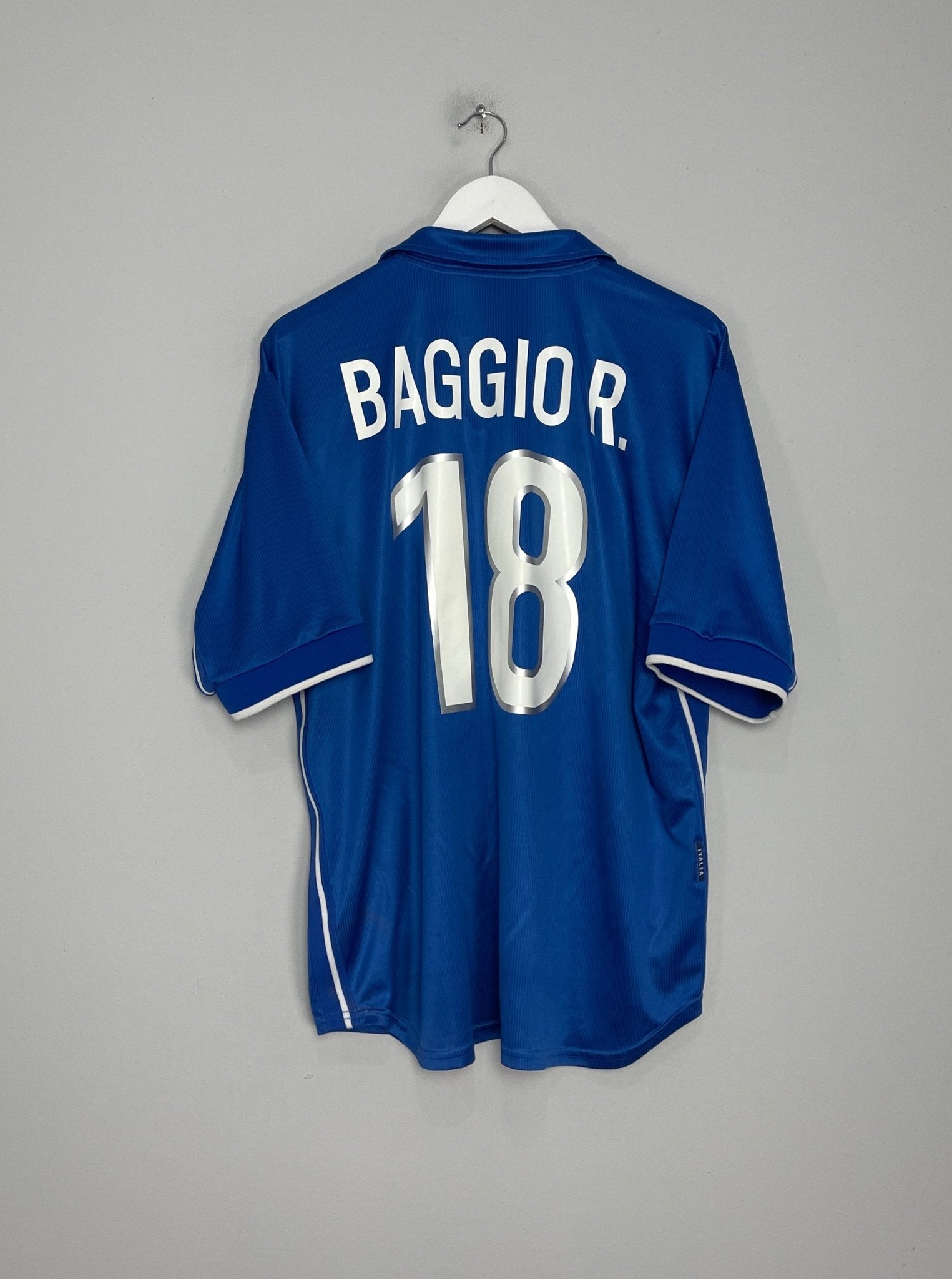 Shop 1997/98 ITALY R.BAGGIO #18 HOME SHIRT (XL) NIKE, classic football shirts, vintage football shirts & retro soccer jerseys at Cult Kits