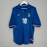 Shop 1997/98 ITALY R.BAGGIO #18 HOME SHIRT (XL) NIKE, classic football shirts, vintage football shirts & retro soccer jerseys at Cult Kits