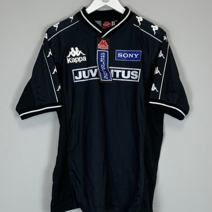 1997/98 JUVENTUS *BNWT* TRAINING SHIRT (XL) KAPPA - Cult Kits - XL - Buy Vintage Football Shirts, Authentic Retro Football Shirts For Sale, Classic Football Shirts & Soccer Jersey