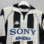 Shop 1997/98 JUVENTUS HOME SHIRT (L) KAPPA, classic football shirts, vintage football shirts & retro soccer jerseys at Cult Kits