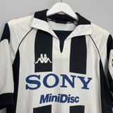 Shop 1997/98 JUVENTUS HOME SHIRT (L) KAPPA, classic football shirts, vintage football shirts & retro soccer jerseys at Cult Kits