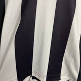 Shop 1997/98 JUVENTUS HOME SHIRT (L) KAPPA, classic football shirts, vintage football shirts & retro soccer jerseys at Cult Kits