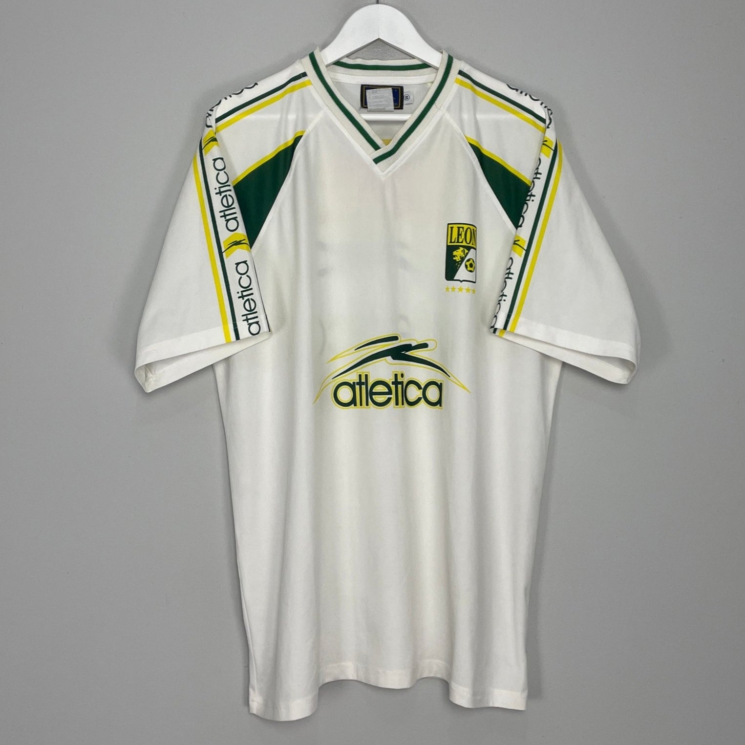 Shop 1997/98 LEON FC TRAINING SHIRT (XL) ATLETICA, classic football shirts, vintage football shirts & retro soccer jerseys at Cult Kits