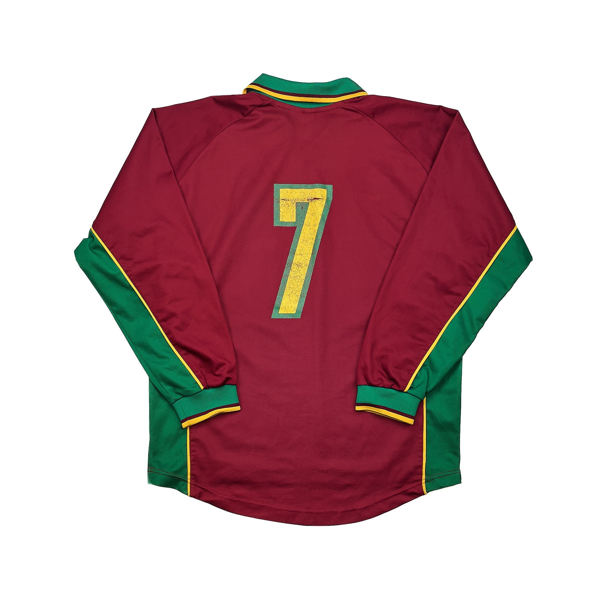 Buy 1997/98 Portugal 7 *Match Issue* L/S Home Shirt (L) Nike ~ Free worldwide shipping ~ Authentic Vintage Football Shirts from Cult Kits
