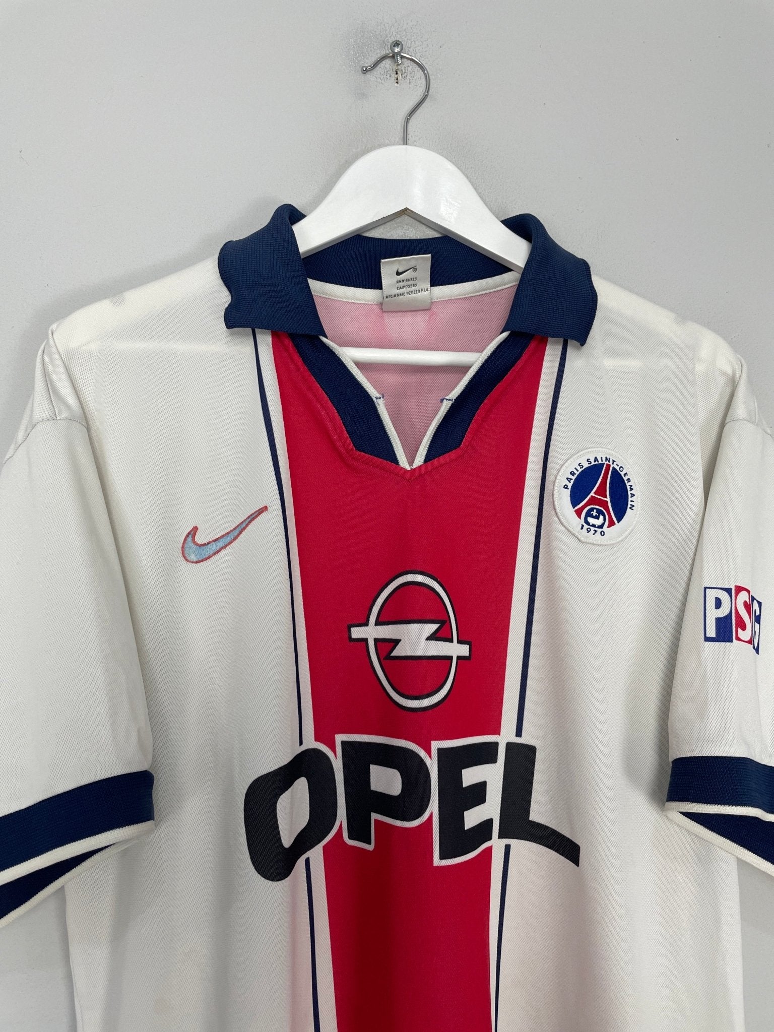 Shop 1997/98 PSG AWAY SHIRT (XL) NIKE, classic football shirts, vintage football shirts & retro soccer jerseys at Cult Kits