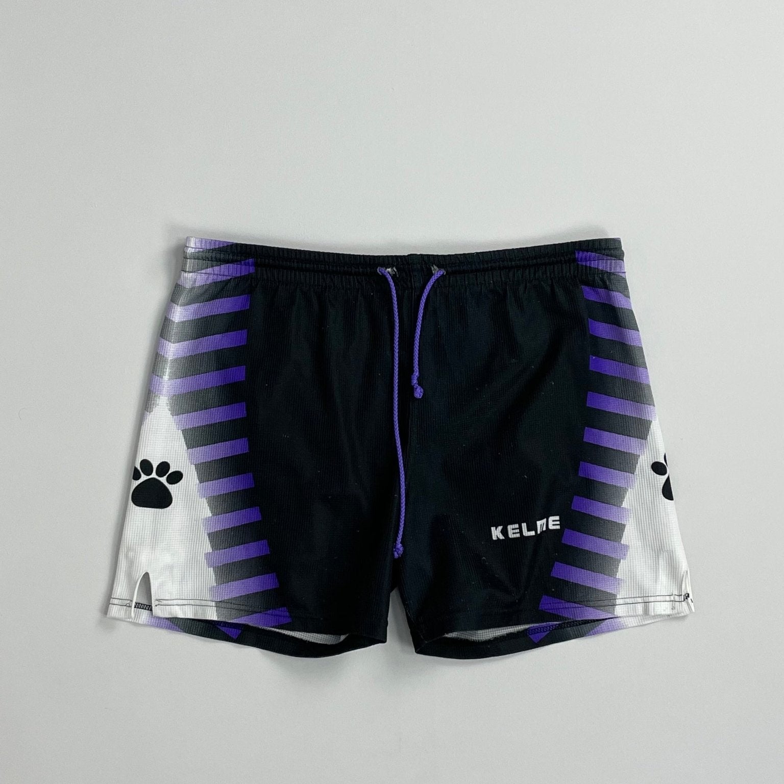 Shop 1997/98 REAL MADRID THIRD SHORTS (S) KELME, classic football shirts, vintage football shirts & retro soccer jerseys at Cult Kits