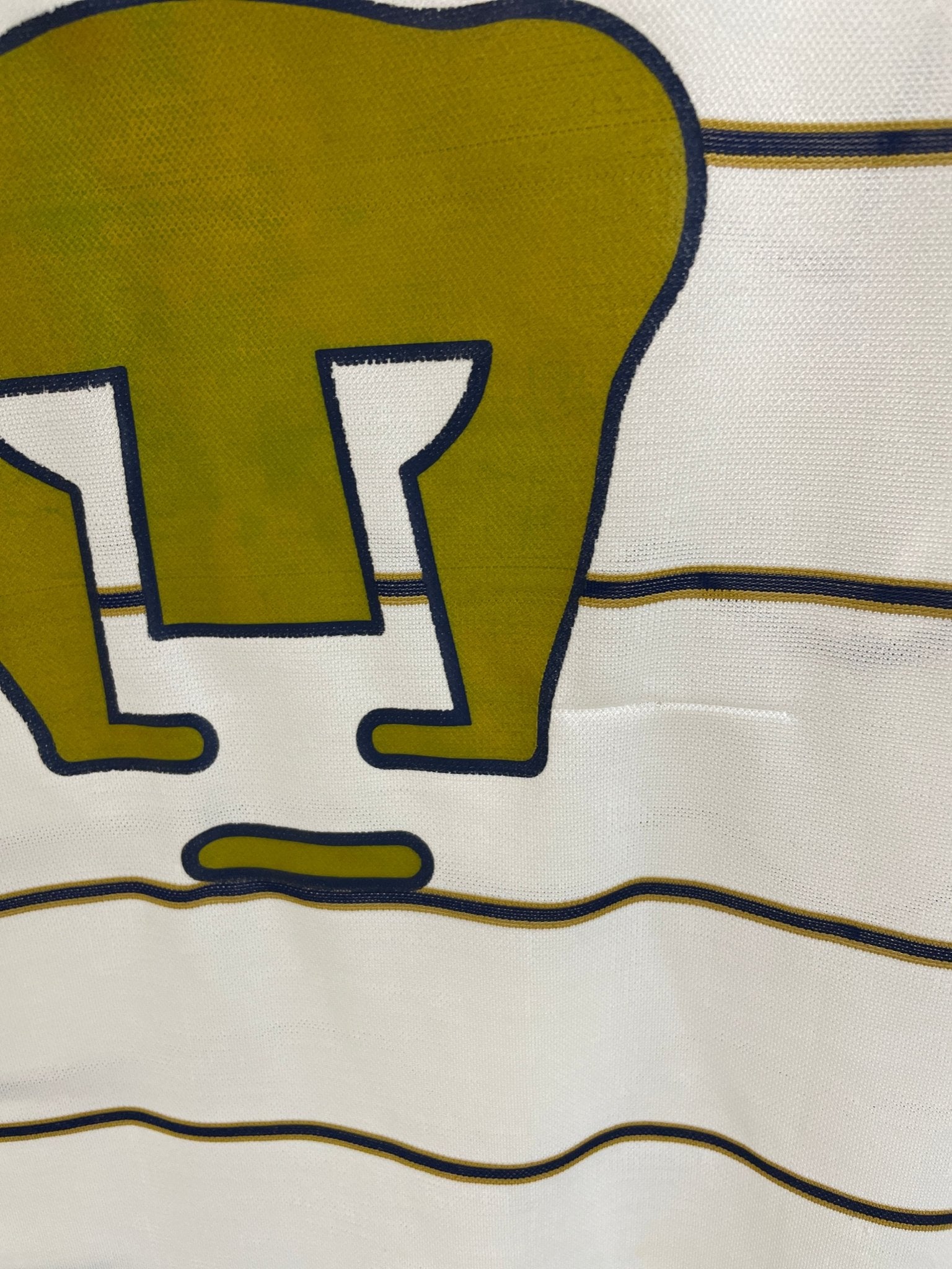 Shop 1997/98 UNAM PUMAS HOME SHIRT (M) NIKE, classic football shirts, vintage football shirts & retro soccer jerseys at Cult Kits