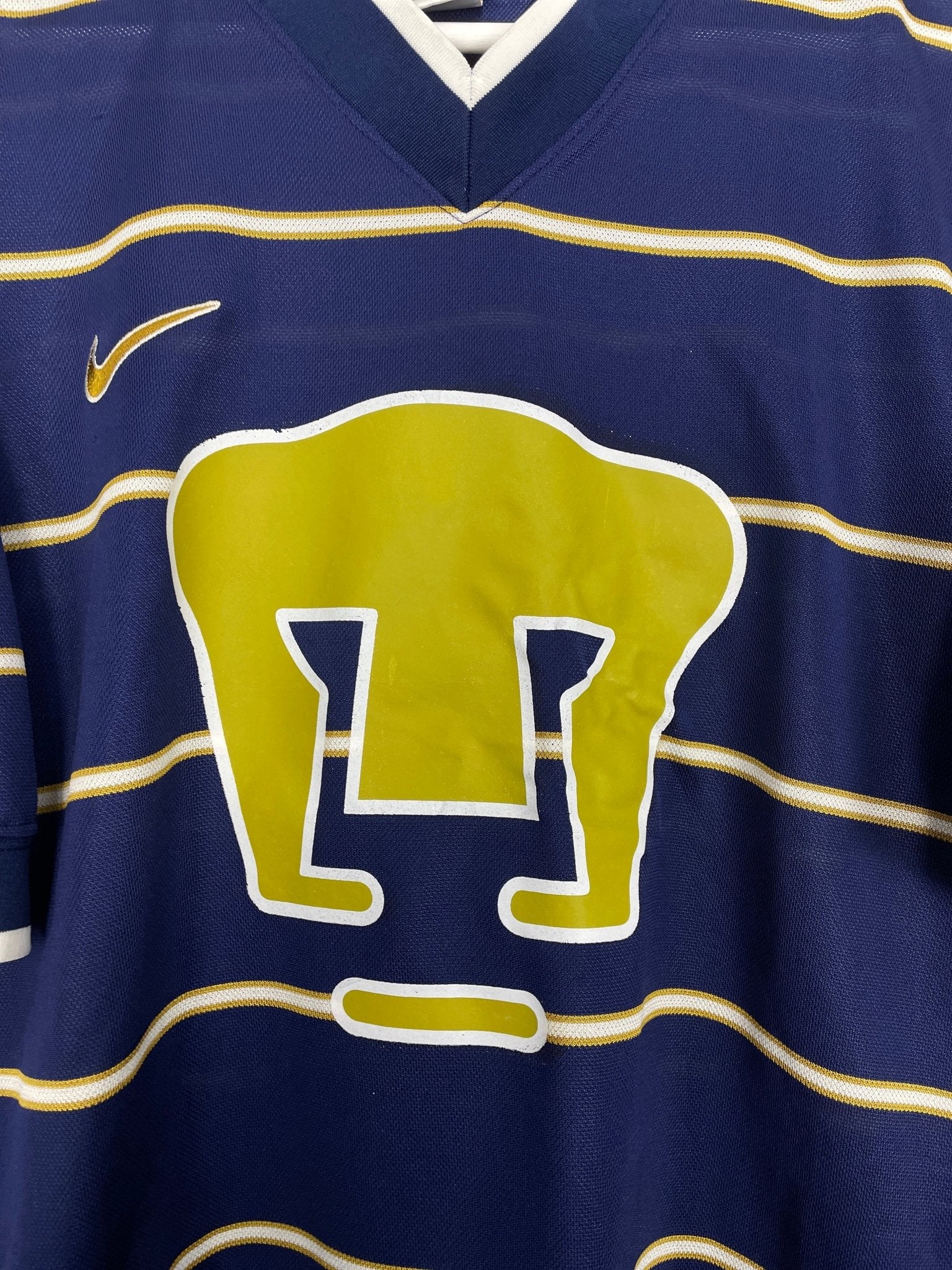 Shop 1997/98 UNAM PUMAS HOME SHIRT (M) NIKE, classic football shirts, vintage football shirts & retro soccer jerseys at Cult Kits