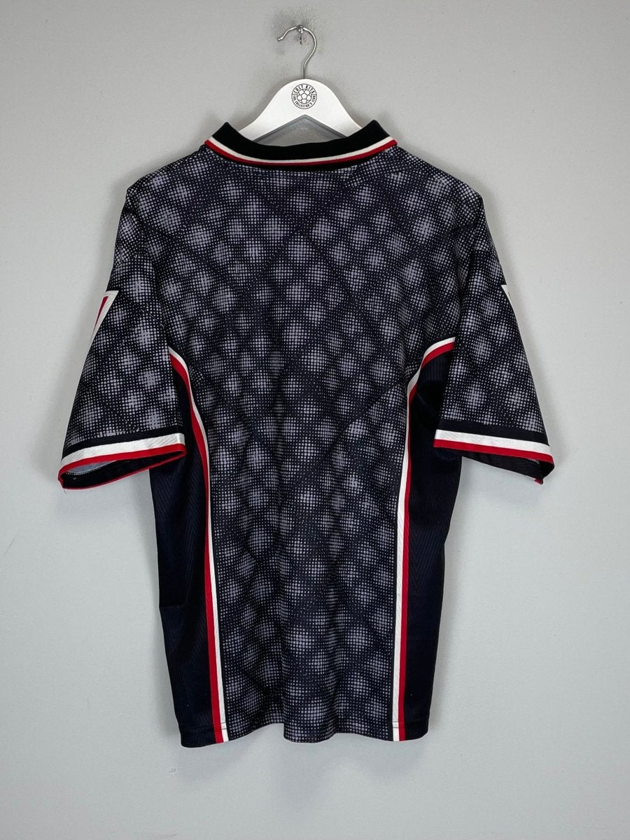 1997/98 VICENZA AWAY SHIRT (M) LOTTO - Cult Kits - Medium - Buy Vintage Football Shirts, Authentic Retro Football Shirts For Sale, Classic Football Shirts & Soccer Jersey