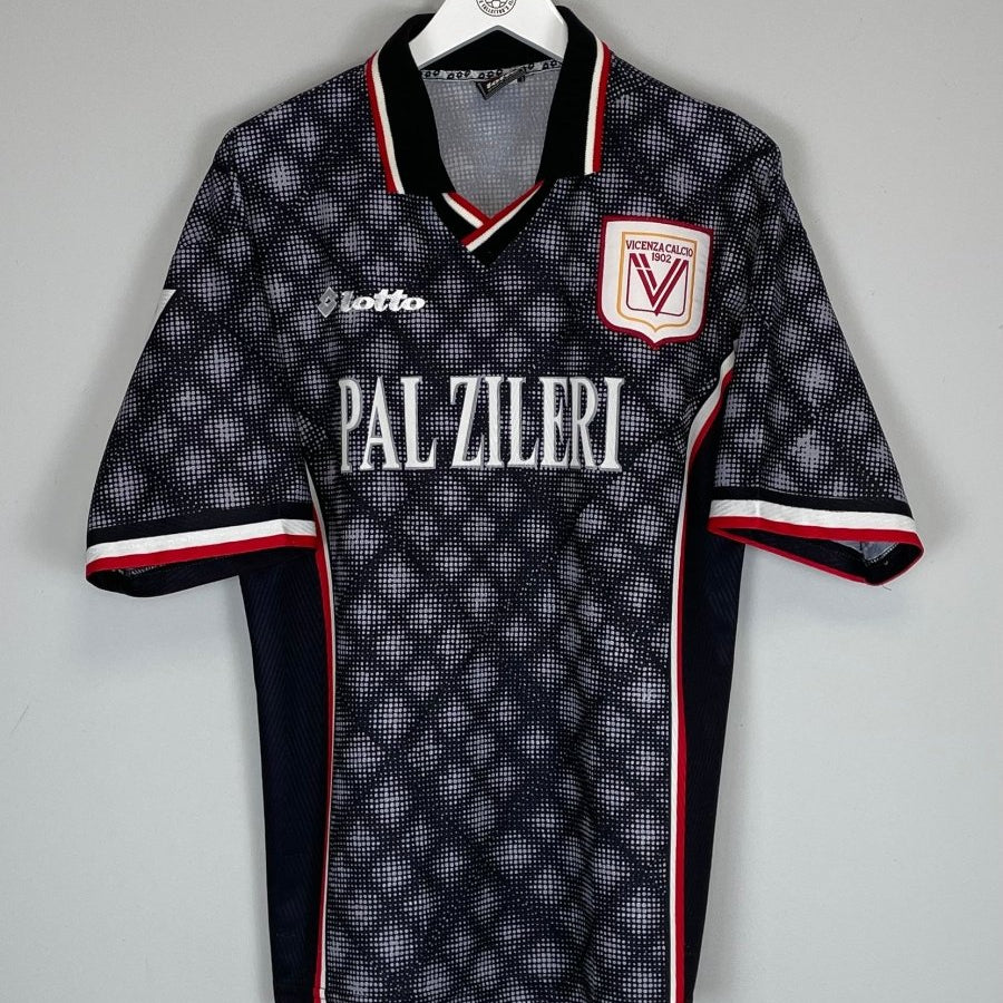1997/98 VICENZA AWAY SHIRT (M) LOTTO - Cult Kits - Medium - Buy Vintage Football Shirts, Authentic Retro Football Shirts For Sale, Classic Football Shirts & Soccer Jersey