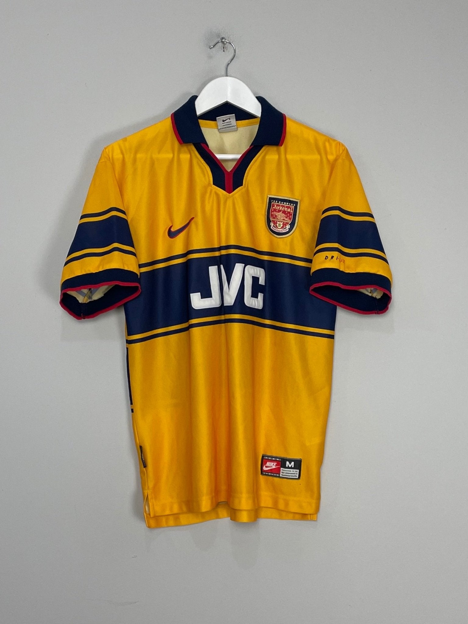 Shop 1997/99 ARSENAL AWAY SHIRT (M) NIKE, classic football shirts, vintage football shirts & retro soccer jerseys at Cult Kits