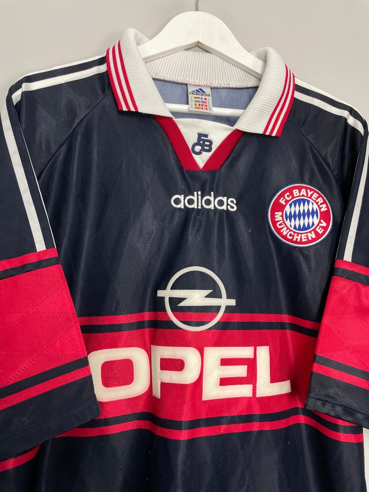 Shop 1997/99 BAYERN MUNICH HOME SHIRT (XL) ADIDAS, classic football shirts, vintage football shirts & retro soccer jerseys at Cult Kits
