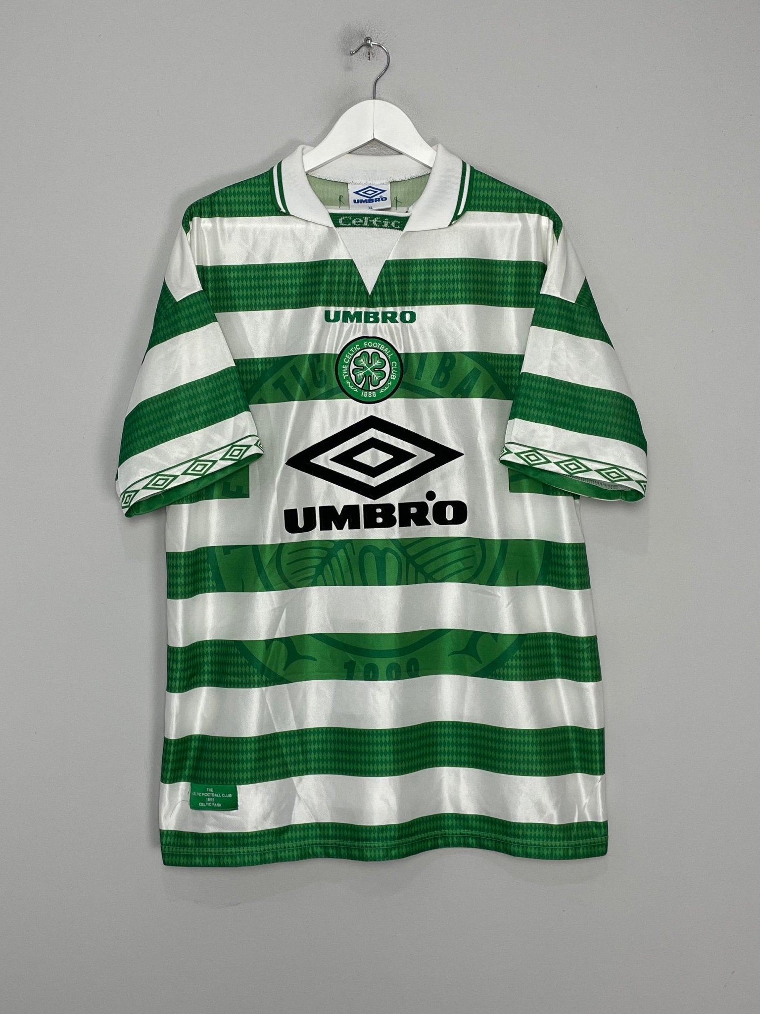Shop 1997/99 CELTIC HOME SHIRT (XL) UMBRO, classic football shirts, vintage football shirts & retro soccer jerseys at Cult Kits