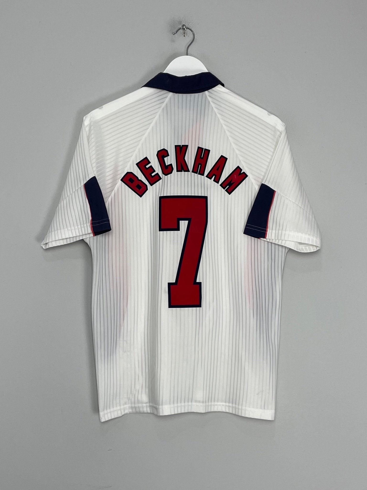 Shop 1997/99 ENGLAND BECKHAM #7 HOME SHIRT (M) UMBRO, classic football shirts, vintage football shirts & retro soccer jerseys at Cult Kits