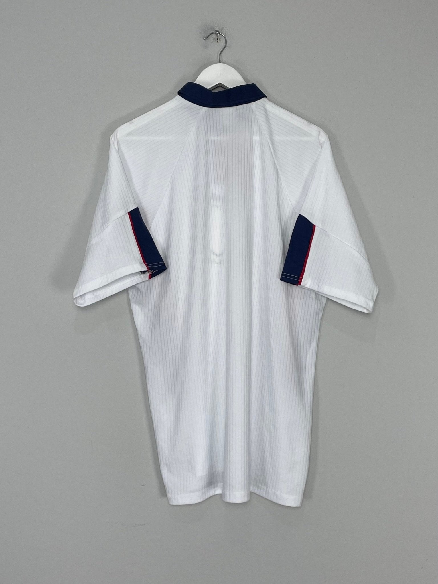 Shop 1997/99 ENGLAND HOME SHIRT (XL) UMBRO, classic football shirts, vintage football shirts & retro soccer jerseys at Cult Kits