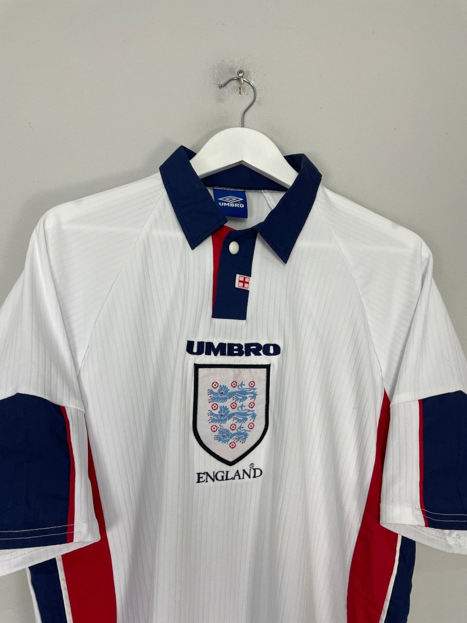 Shop 1997/99 ENGLAND HOME SHIRT (XL) UMBRO, classic football shirts, vintage football shirts & retro soccer jerseys at Cult Kits